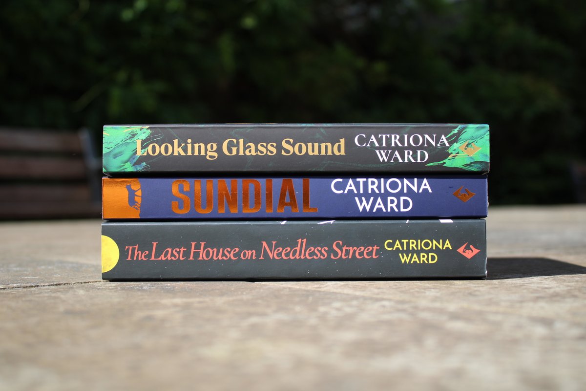 ✨GIVEAWAY✨ To celebrate the paperback publication of #LookingGlassSound, we are giving one lucky reader the chance to win all three of Catriona Ward's books in paperback! To enter: Like and retweet this post Follow Viper Books UK only, giveaway closes Tuesday 28th May