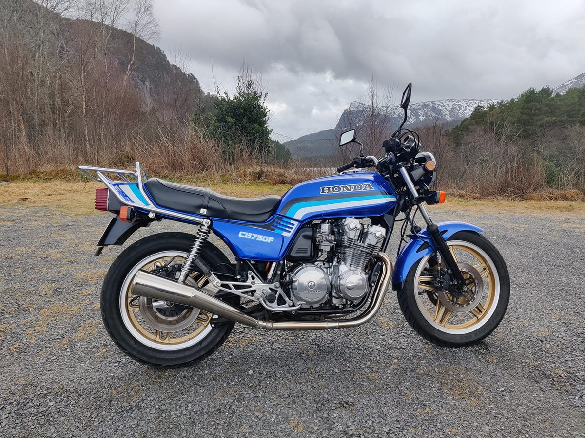 Beautiful CB750F owned by Classic Bike Shows follower Olav Kilen 😍 #classicbikeshows #motorcycle #motorbike #motorcyclelife #classicmotorcycle #classicbike #motorcycleclub #classicmotorcycles #motorbikelife #classicbikes #motorcycleevent