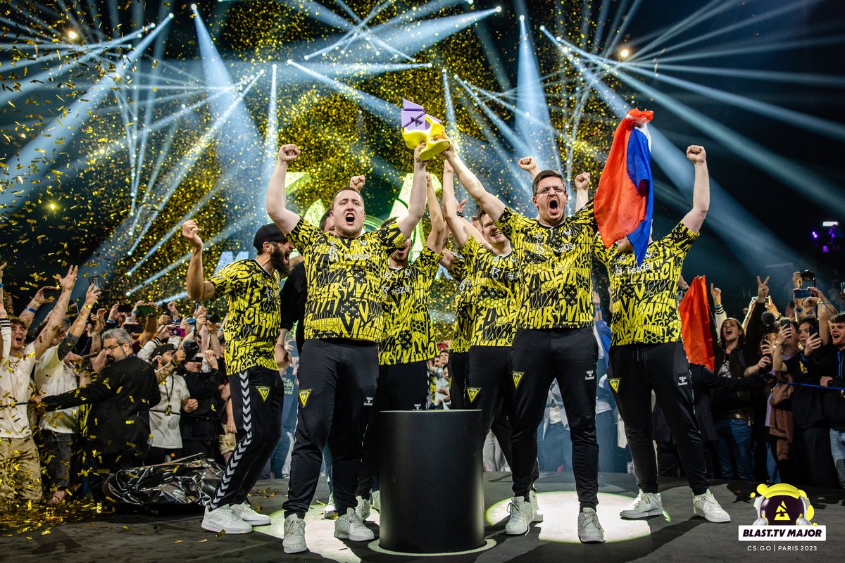 Today, a year ago, @TeamVitality won the last CS:GO Major ever. Making another step into the organisation's campaign to become the 2023 Esports Organisation of the Year award winner! 🏆

#EsportsAwards