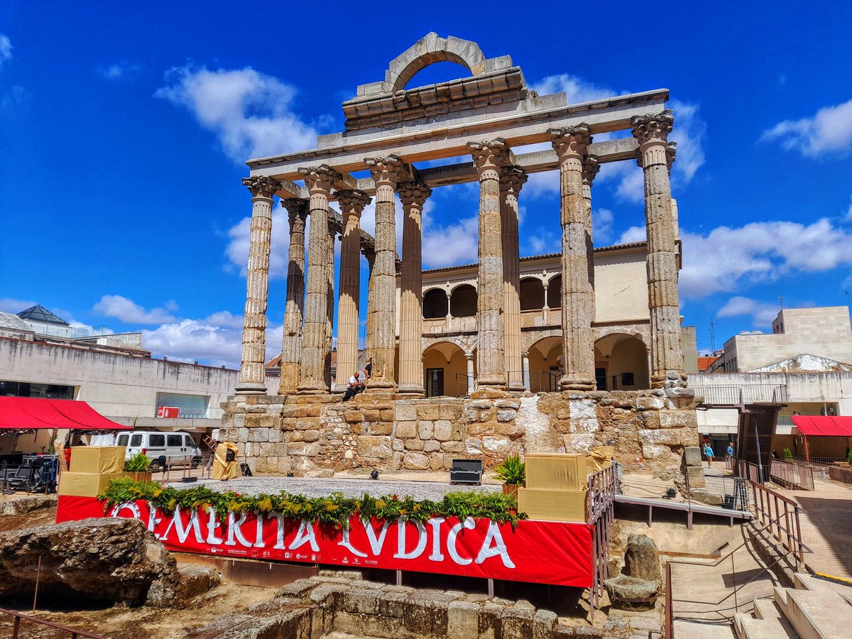 Mérida. Templo de Diana.
Todo preparado para Emerita Lvdica.