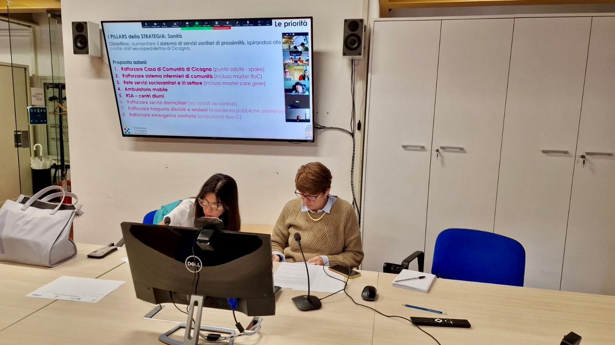 AnciLiguria's tweet photo. 📌#Areainterna #Fontanabuona: riunione con i Sindaci, @RegLiguria, https://t.co/cr59jWeeBg., #Asl3 e #Asl4 per l’elaborazione delle schede #SNAI relative alla sanità: si ragiona su un modello di sanità diffusa rafforzando la figura dell'#ifec, infermiere di famiglia e comunità https://t.co/KLOokHKHDg