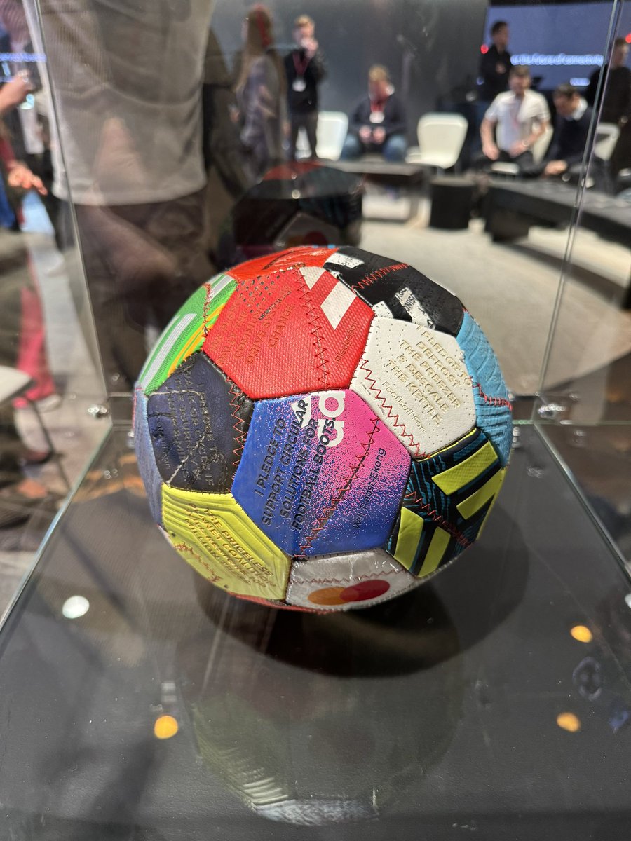 georgetimms's tweet photo. Fantastic to hear a player of @GarethBale11’s calibre talk about football and sustainability with @pledge_ball this morning. https://t.co/dEQ24O2Ajl