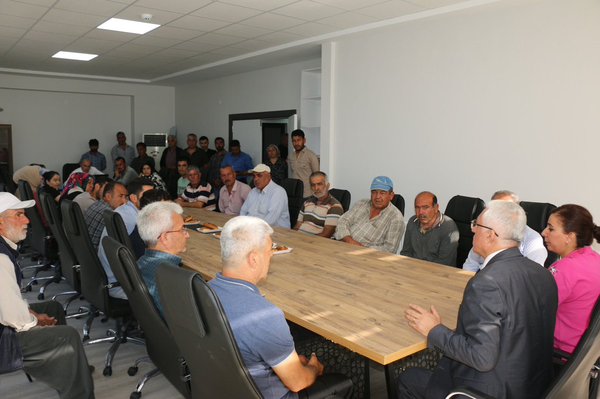TCPazarcikBel's tweet photo. Belediye Başkanımız Sayın Av. Haydar İKİZER, Belediyemiz Park ve Bahçeler Müdürlüğüne bağlı Personellerimizle bir araya gelerek, Atatürk Parkımız başta olmak üzere ilçemiz genelinde bulunan park, yeşil alanlarımız ve taziye evleri için yapılması gereken planları konuşup, https://t.co/ePv3SLFUTT