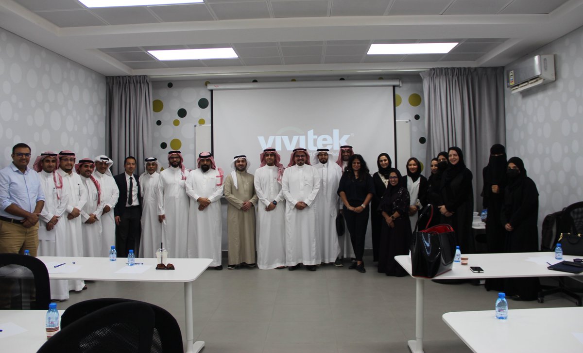 KAUSTStartups's tweet image. Wrapping up #KAUST&apos;s four-day #IPBootcamp exploring ideation, IP fundamentals, patent prosecution and commercial thinking, faculty members from @uj_jeddah were provided with the essential tools to protect and leverage their intellectual property effectively.