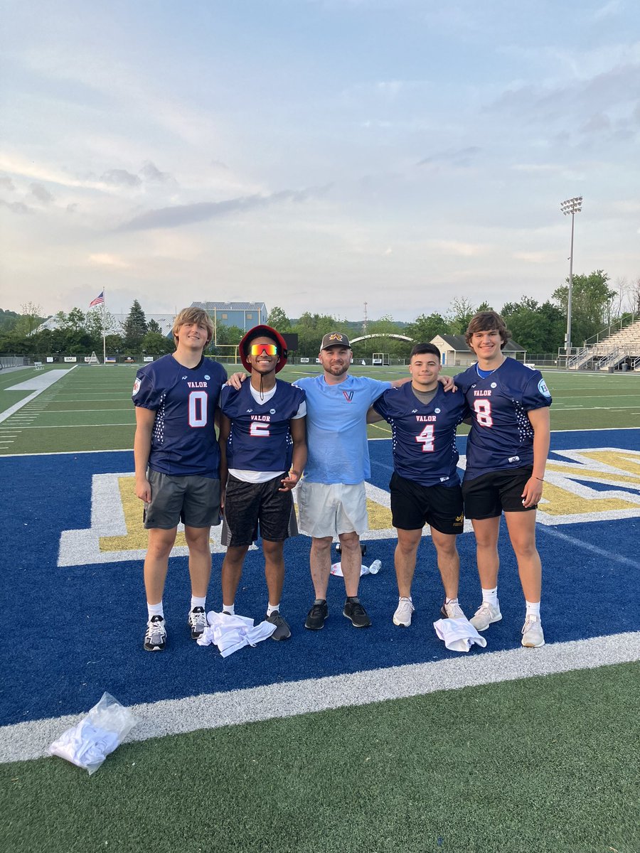 Great night at the Valor Bowl Pep Rally!

Work hard. Support your teammates.

Find A Way. #discipline #fortitude #unity