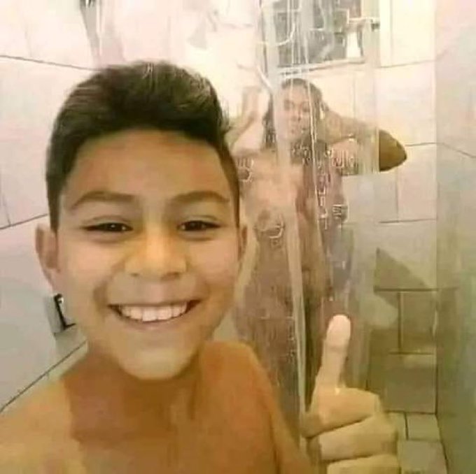 "aaaa não fico mulheres mais velhas"

eu: