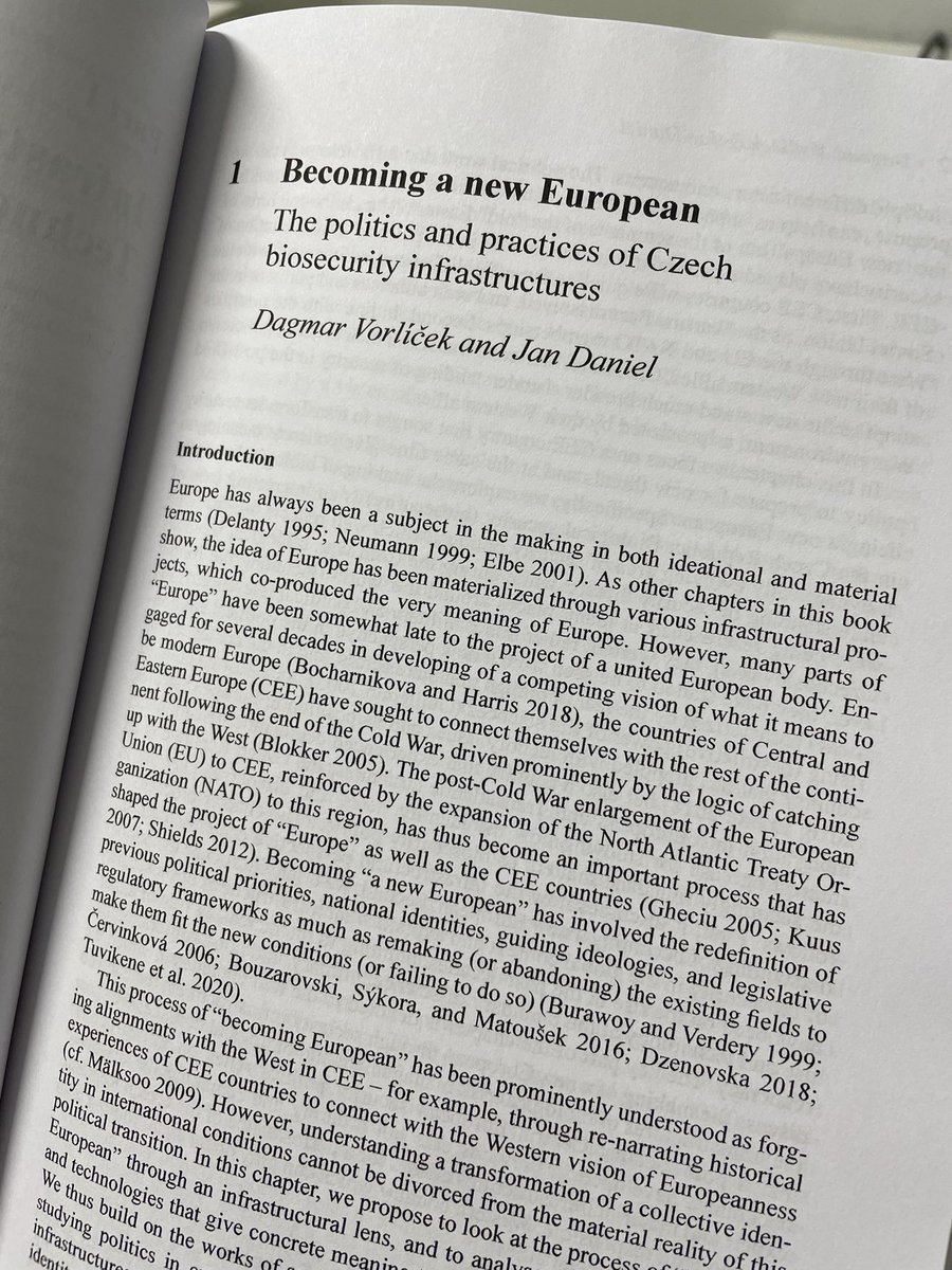 Happy to hold the physical copy of a great collection on “Technopolitics and the Making of Europe” edited by @WitjesNina and @paul_trautt , it was fun to contribute with @al_horalistani on the role of biosecurity expert infrastructures in making a new European @IfSWien @univienna