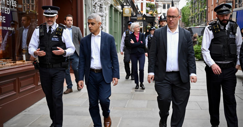 LDN_pressoffice's tweet photo. .@MayorofLondon has warned that the Government’s failure to deliver the Criminal Justice Bill and ban zombie knives once and for all, is a crucial missed opportunity to protect young people and communities from dangerous weapons.

Read more here: