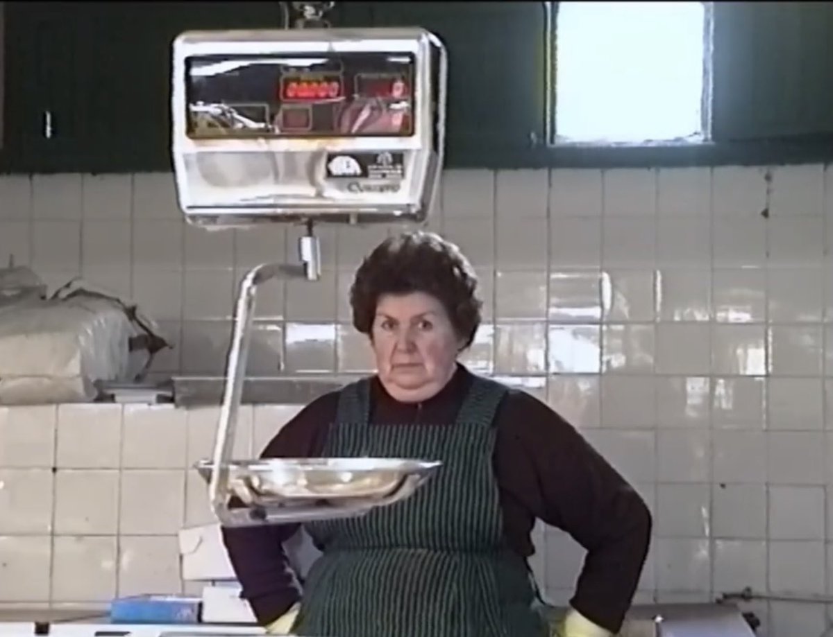 ATommylascelles's tweet image. “Souvenirs de Madrid” de Jacques Duron.

Un documental sobre el Madrid desaparecido de los años 90. Un viaje en el tiempo por los barrios de Malasaña, Lavapiés, Embajadores y La Latina.