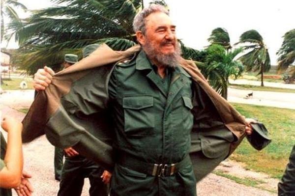 @AleidaB95 De Fidel aprendimos a perseguir los sueños que, por difíciles que parezcan, son alcanzables si nos involucramos y nos armamos de compromiso, perseverancia y dedicación. #UnidosPorCuba 🇨🇺