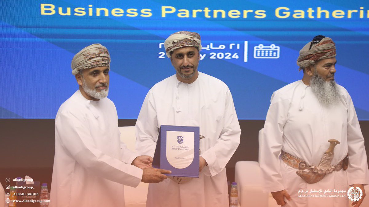 AlbadiGroup's tweet photo. جانب من مشاركة مجموعة البادي في ملتقى الشركاء الذي نظمته جامعة صحار جرى خلال المشاركة توقيع مذكرة تفاهم في مجال التدريب بين المجموعة والجامعة. https://t.co/WW0O2NG7i8