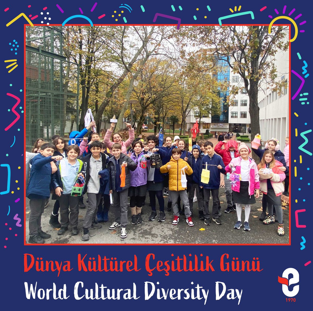 Nuestro objetivo es formar estudiantes conscientes de la diversidad internacional e intercultural mediante la inclusión en nuestro plan de estudios. Por eso, incluimos actividades relacionadas con las tradiciones que se celebran en muchos países como América, España y Alemania.
