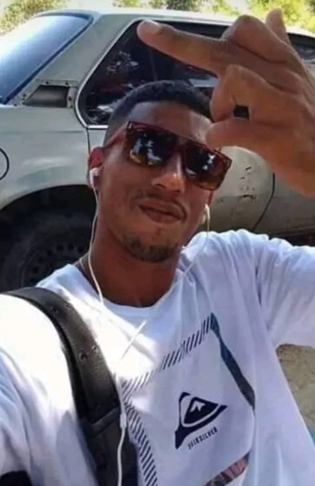 Hj nosso aniversário mas vc partiu irmão sdd de tu mn vc faz muito falta pmim mn esse foi nosso último dia juntos lembro cm se fosse hj 😭💔