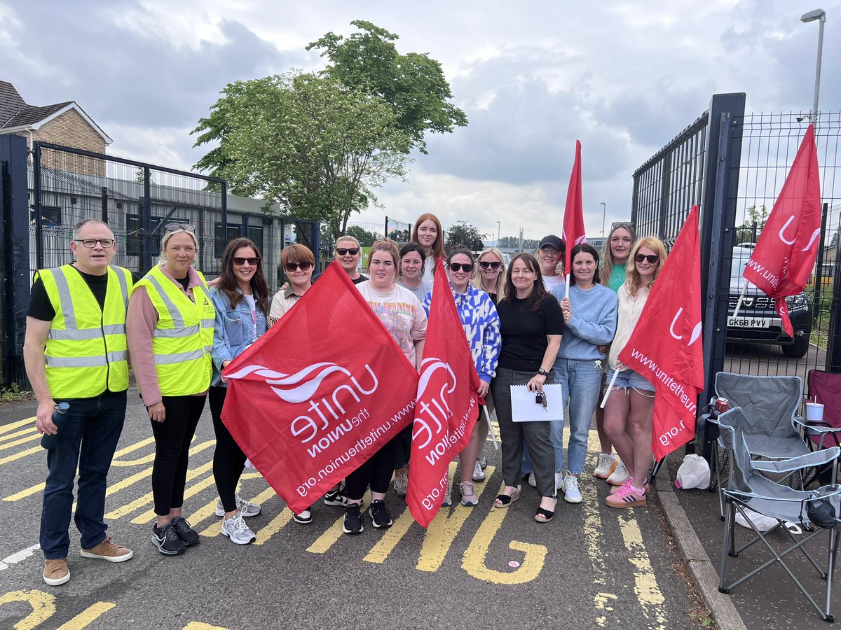 Regional Secretary Susan Fitzgerald @1977susan with EA workers at picket lines at Limavady and Rossmar Schools today#JobsPayConditions