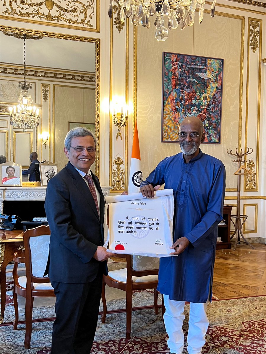 Pleased to meet Mr Fred Negrit from French Caribbean island of Guadeloupe, on his way back after receiving Padma Shri in Delhi.
A life devoted to keeping alive the flame of Indian culture, languages & literature for a diaspora with roots in the first migrant workers in 1850s.