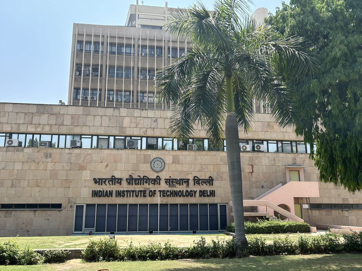 devendraArya358's tweet photo. IITD Visit https://t.co/Uzqdv70zDQ