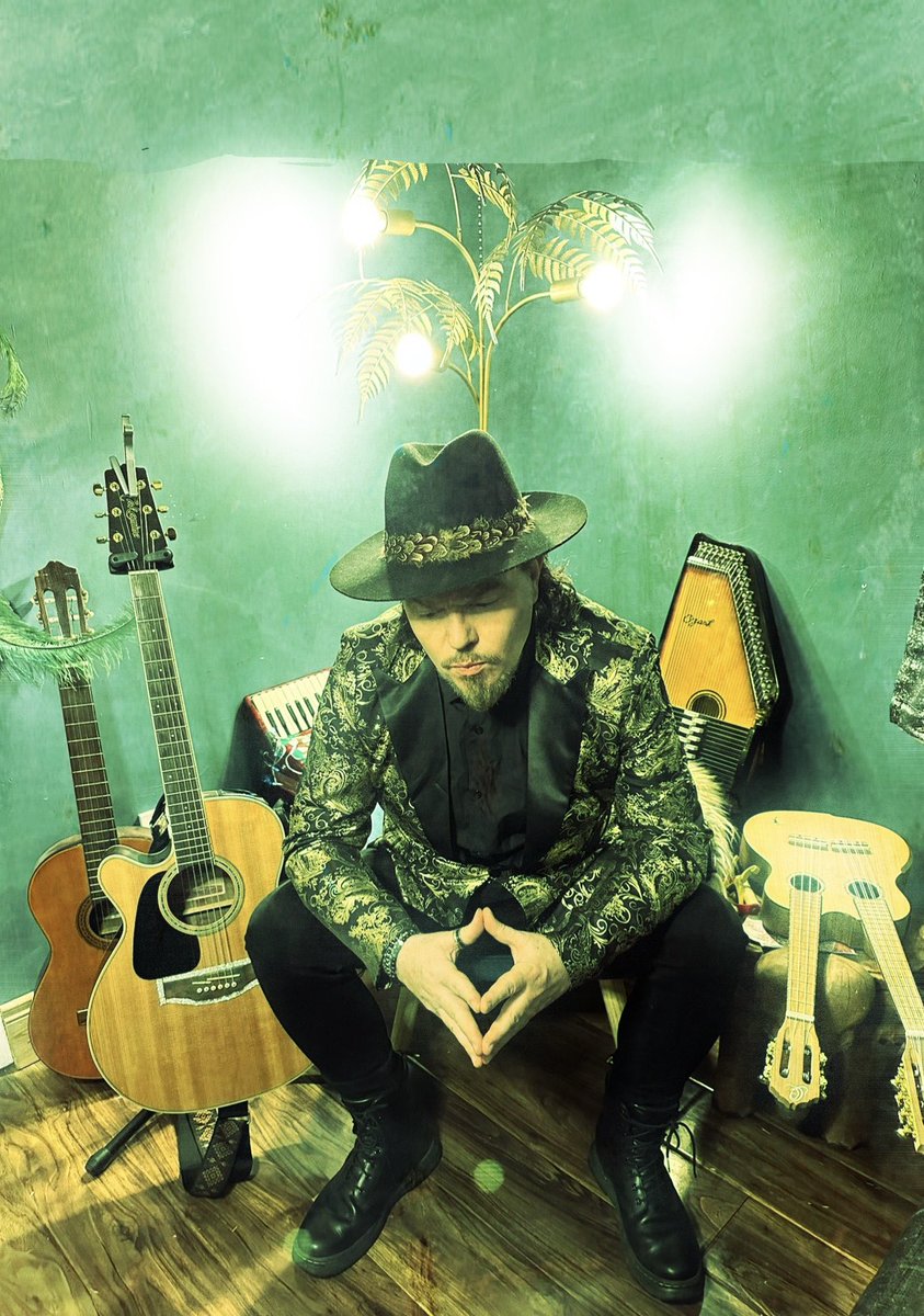 DeBarraFolkClub's tweet photo. Jack Lukeman returns to DeBarras Saturday 27th July 2024 following his recent Sold Out Cork opera house show!

#DeBarras #FolkClub #Clonakilty #JackL #jacklukeman #westcork #bestcork #livemusic https://t.co/g996vclh7G