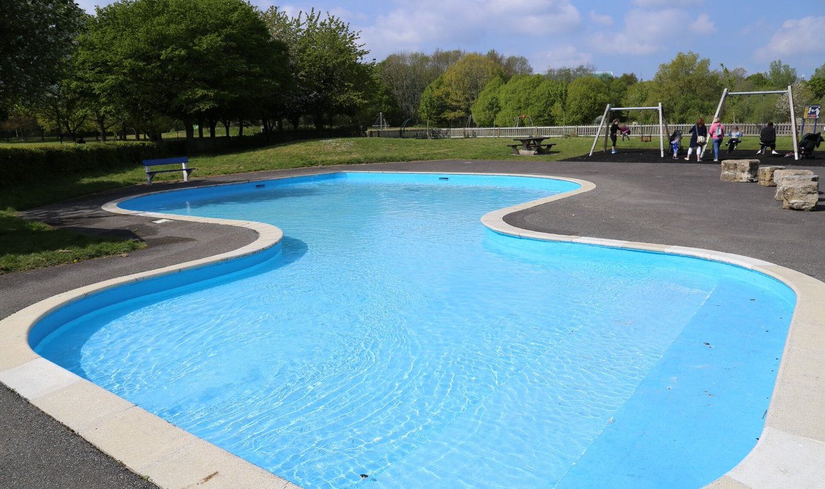 We're delighted to share that Littledown Park paddling pool will reopen on Saturday 25 May, just in time for the bank holiday weekend 💦 The pool is completely free and welcomes hundreds of families every summer ☀️ Read more: pulse.ly/mvgbag0dnf @BCPCouncil