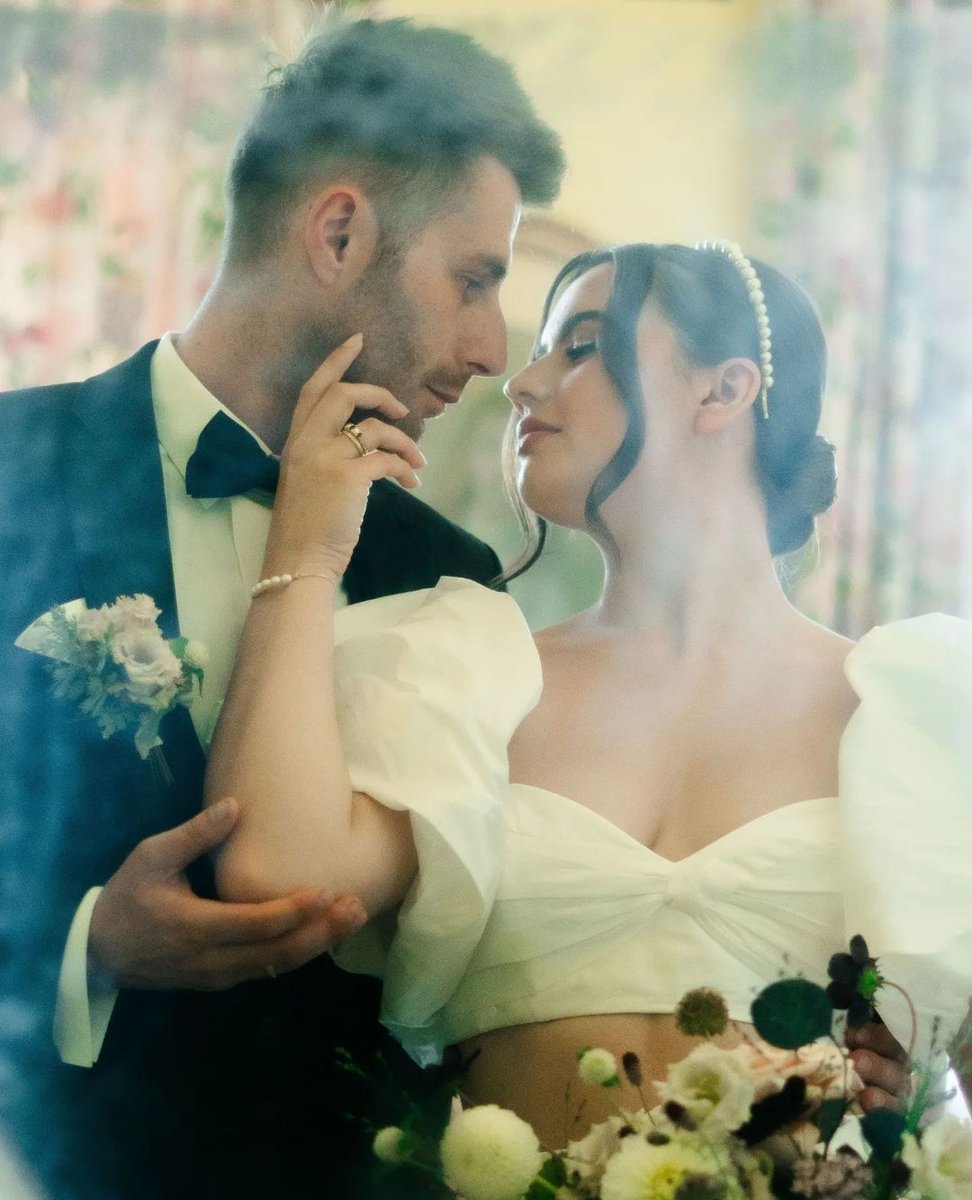 The look of love 💕

We are always honoured to be part of your journey. Tag us @london_victorian_ring_co to share your love story.💍