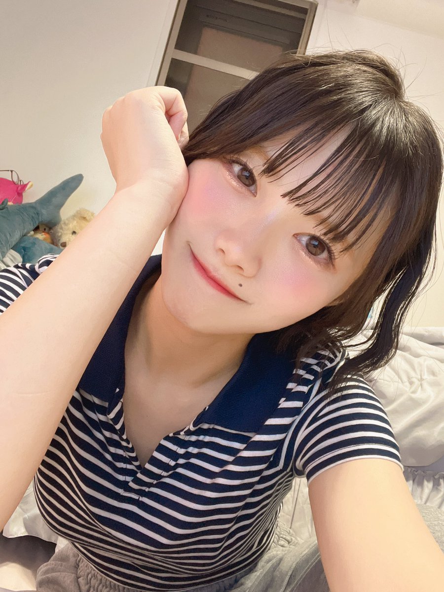 虹のコンキスタドール 的場華鈴 フォトパネル Post by 的場 華鈴@虹のコンキスタドール on X: 撮影したよ😋