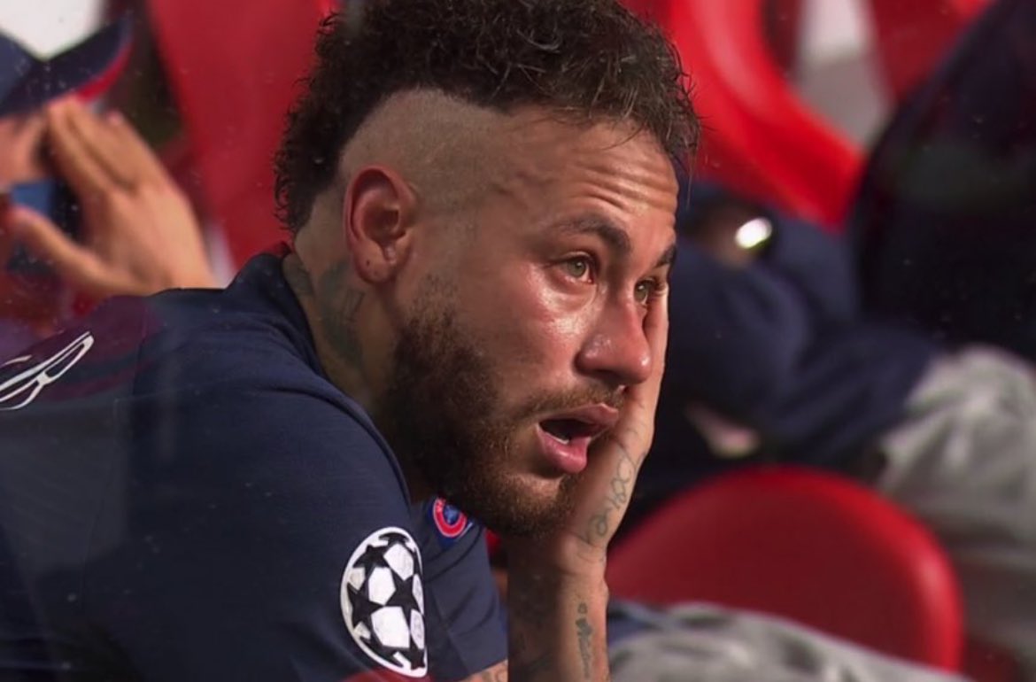 Toni Kroos. 
Wayne Rooney.
Robin Van Persie.
Mesut Ozil.
Franck Ribery.
Arjen Robben.
Gerard Pique.
David Silva.
Yaya Toure.
Cesc Fabregas.
Gareth Bale.
Eden Hazard.
Higuain. 
Sergio Aguero.
Tevez.
Fernando Torres.
Zlatan Ibrahimovic.

All retired, we are getting old.