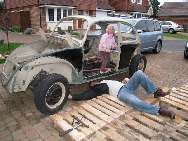DriftBridgeGrp's tweet photo. Meet Paul Baker, one of our sales managers here at Drift Bridge Group! 

For 18 years, Paul has poured his heart and soul into restoring and perfecting his beloved '67 Beetle. His bond with Beetles runs deep, and his dedication inspires us all!

#PaulsWagen #YourWagen #VW https://t.co/IsXOfKV6Eg