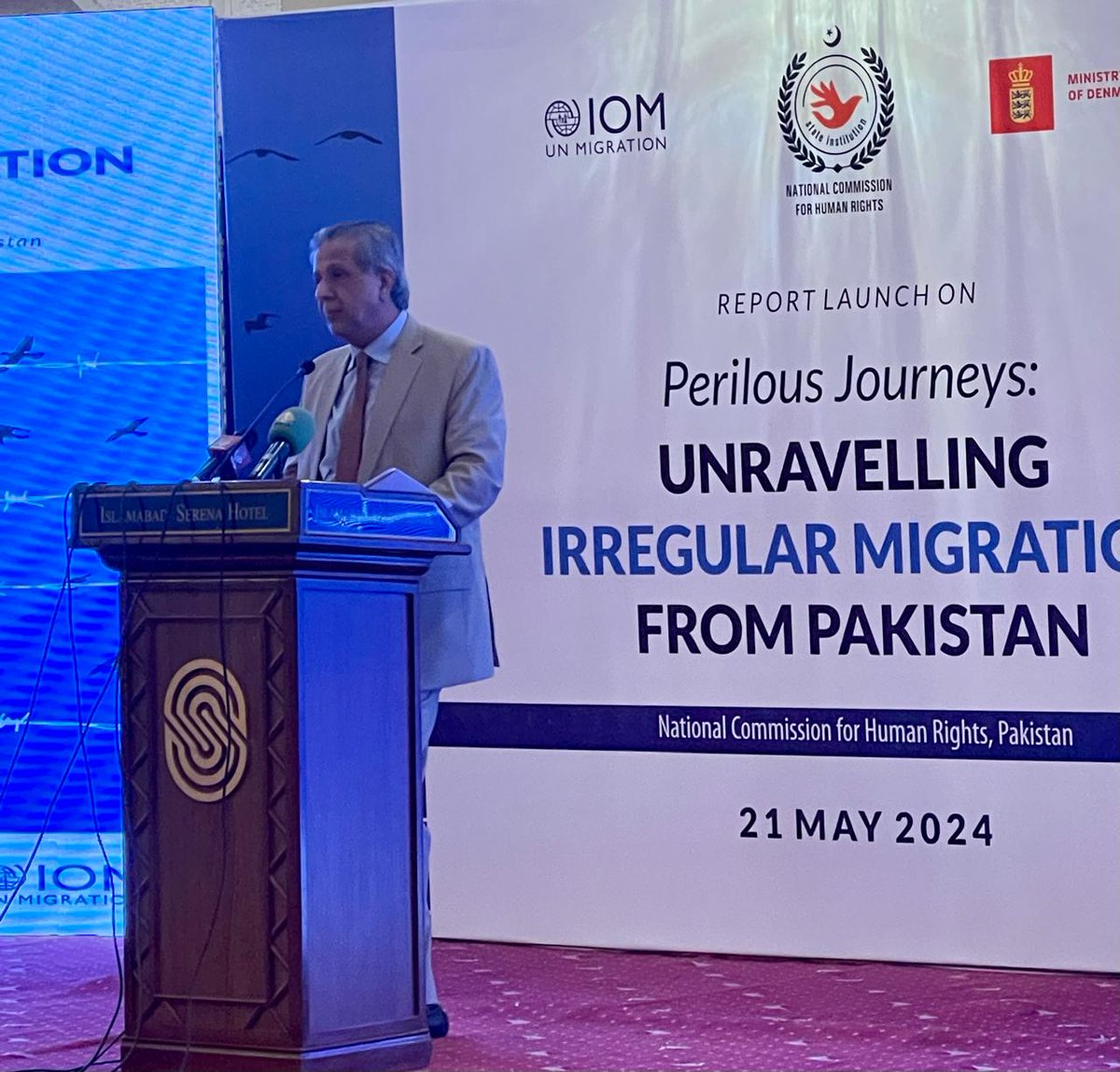 Chief Guest Azam Nazeer Tarar (Federal Minister of Law and Justice) commends NCHR's #PerilousJourneys report for addressing the serious global humanitarian issue of irregular migration. @RabiyaJaveri