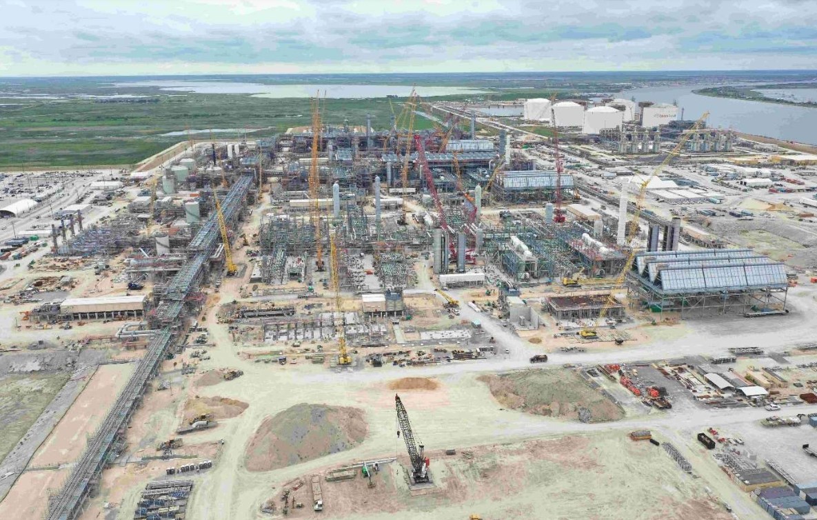 Zachry said it has filed for bankruptcy, initiating a structured exit from the Golden Pass LNG export project in Texas due to 'financial challenges' related to the construction of the facility owned by @qatarenergy and @exxonmobil. #lng #lngprime lngprime.com/americas/golde…