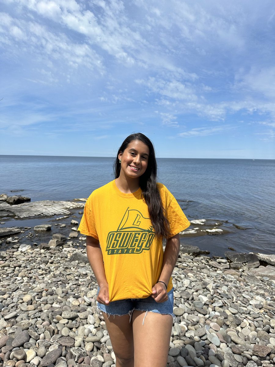 JolieSantiago4's tweet image. I will be on @TODAYshow at 9 AM! Watch as they celebrate the Class of 2024 🤩 Can’t wait to show off my skills and rep @sunyoswego 💚💛 @alroker see you soon!!!

#3rdhourtodayshow #sunyoswego #classof2024 #rocklandcounty #sunyrockland #ALoveSoBeautifulTH