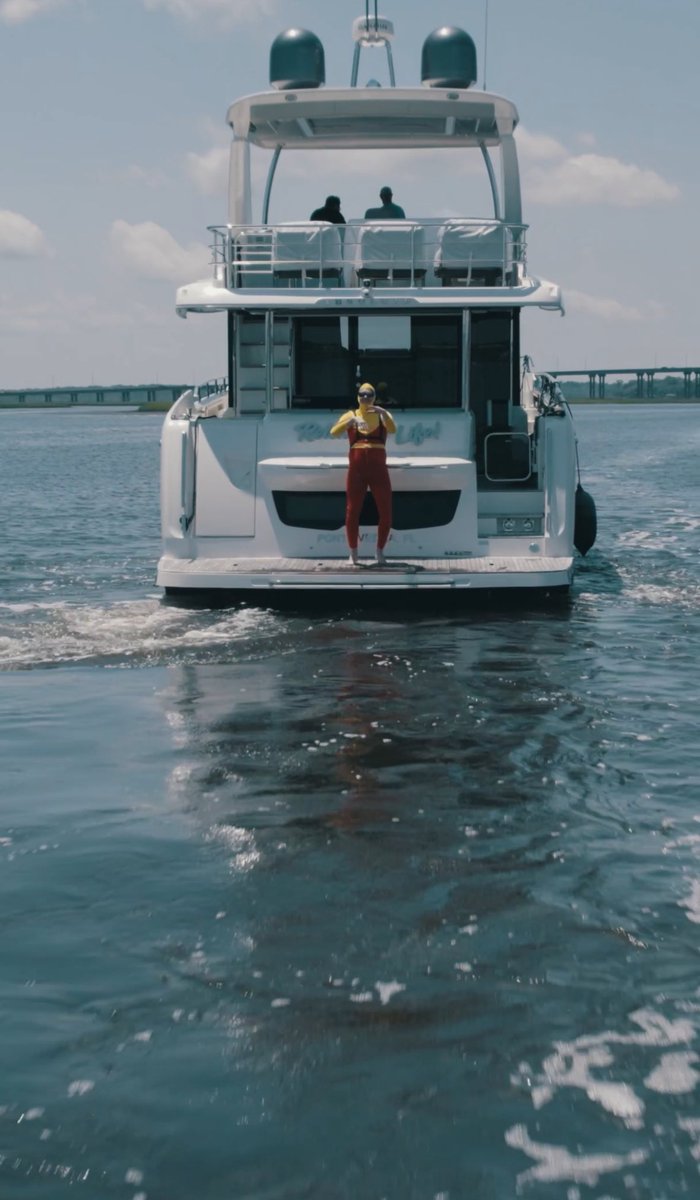 realconnormill's tweet photo. Couple screen grabs from the #ScubaSteve music video coming soon! @ScubaSteveio #ScubaSquad to Mars 🚀📈☄️ https://t.co/QQicML4Rbt