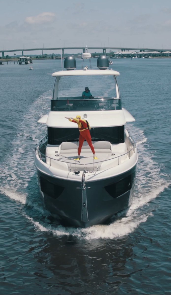 realconnormill's tweet photo. Couple screen grabs from the #ScubaSteve music video coming soon! @ScubaSteveio #ScubaSquad to Mars 🚀📈☄️ https://t.co/QQicML4Rbt