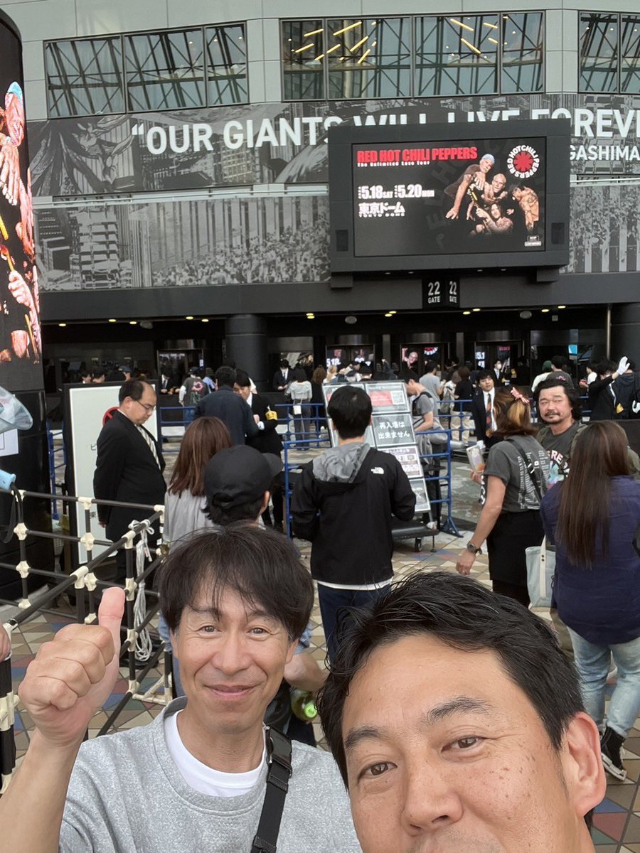bay_players's tweet photo. ほんとレッチリ観れて良かった。
唯一無二の最強リズムに身体が自然と揺れる🎵 https://t.co/4f8sfXHo4T