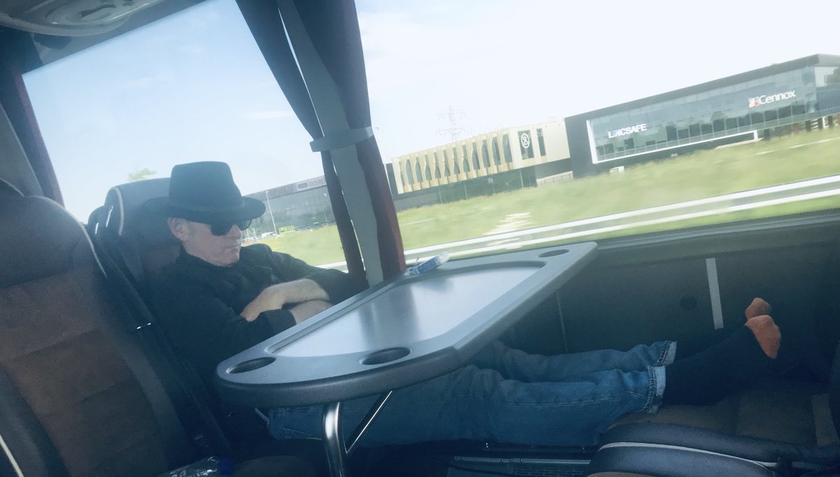 MickPuck's tweet photo. Sleep is power. #FamousJames #TheWaterboys https://t.co/EhWYBvwutg