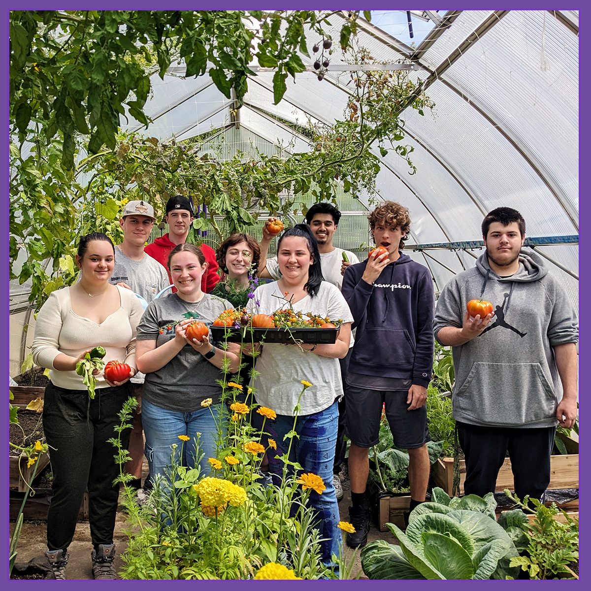 Ms. Grant's horticulture class had a #bountifulharvest last week! 🌿🍅🌻 The students' hard work & dedication have paid off with an impressive variety of fresh produce & beautiful flowers. We are proud of their #greenthumbs & commitment to #sustainable practices. Great job!