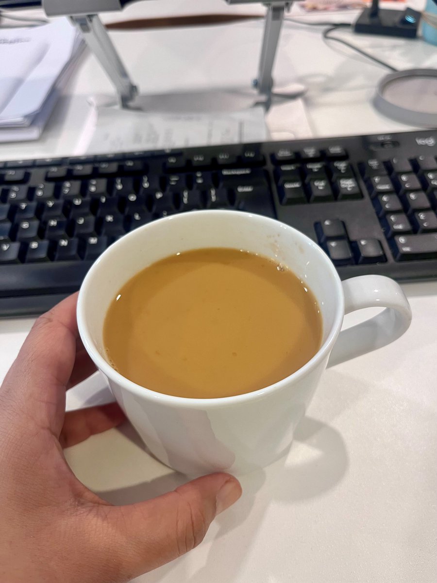 To those who celebrate, happy #InternationalTeaDay (observers: me, and everyone in the <a href="/ed_pr/">ed public relations</a> offices at 3.30pm on a weekday). May your tea always be hot and your cup filled with love 🫖💕