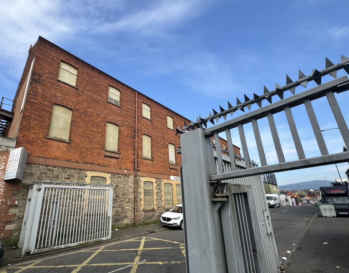 Following a Project Viability Grant, very pleased @ArchHFund has now awarded a Development Grant @TrademarkBF (part of @FirstStreetCoop) as they seek to take on and revive this linen mill on North Howard Street, on a Peaceline, empty for over 15 years. tinyurl.com/mr3jfwr7