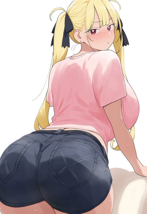 たまにペン先変えて描いてる 