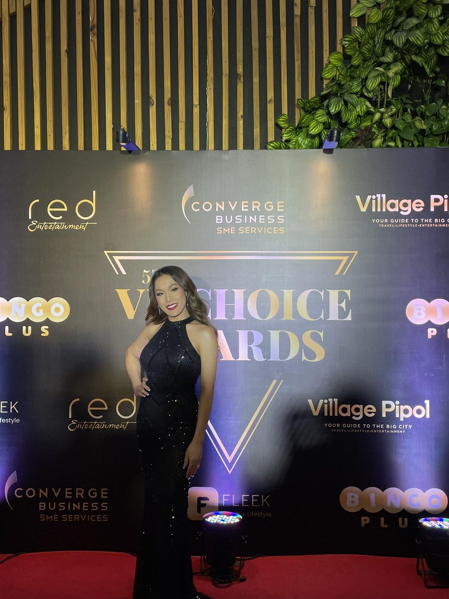 KaladKaren looks stunning in her black sequin gown! ✨ @jervijervi #5thVPChoiceAwardsNight #5thVPChoiceAwards #5thVPCA