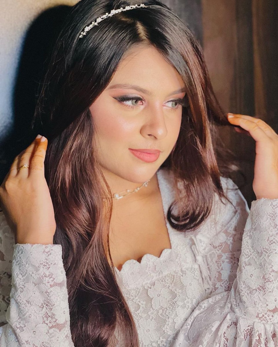 TanhaIslam01's tweet photo. দুই পায়ের মাঝে আদর পেতে ইচ্ছে করছে। কেউ কী আছো চ্যাট করার মতো।🎈🎈🎈 https://t.co/mkxIm0Jsuf