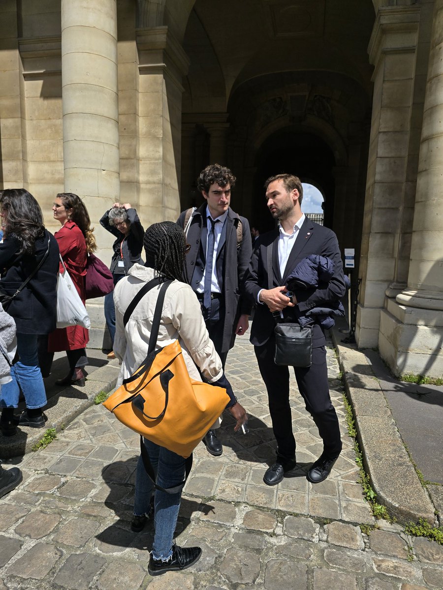 🔴 J'étais présent ce matin à l'audience en référé devant le @Conseil_Etat sur la decision du @gouvernementFR de suspendre le réseau social #TikTok en #NouvelleCalédonie.

Les arguments développés à l'audience par le Gouvernement sont hallucinants : aucun élément de preuve n'est