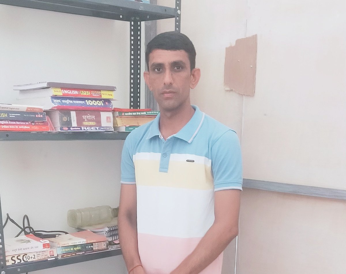 बड़े भाई एकलव्य क्लासेज के संचालक नरेंद्र चौधरी को जन्मदिन की हार्दिक बधाई एवं शुभकामनाएं।।
<a href="/narendrajat8696/">Narendra Choudhary</a> 
<a href="/mukesh_godras/">MUKESH MANDA</a>