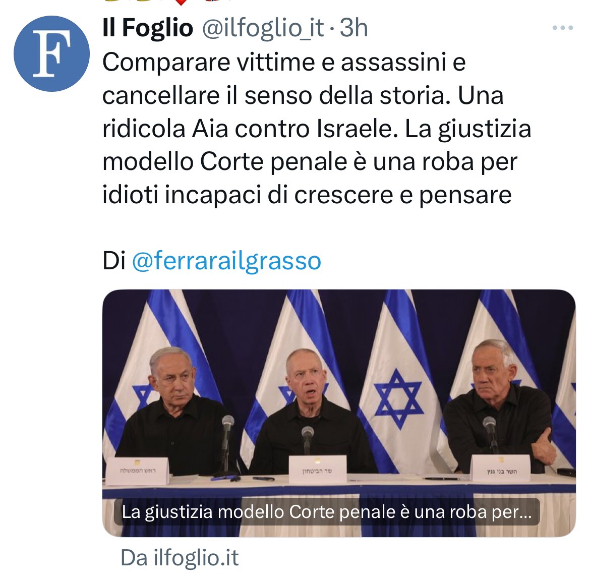 Gli idioti ci sguazzano. Aia ridicola. 
Con tutto il disgusto che io possa provare per Netanyahu, oggi io sto incondizionatamente al suo fianco e sempre al fianco di Israele. 
#WestandwithIsrael