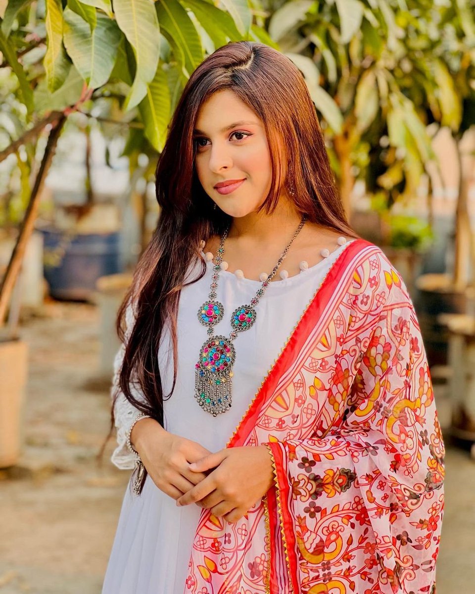 TanhaIslam01's tweet photo. কেমন আছেন সবাই?🌸💖 https://t.co/lWzSomVheL