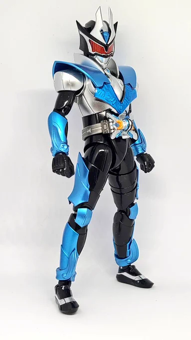 #これを見た人は何か青いものをあげる見た人強制 