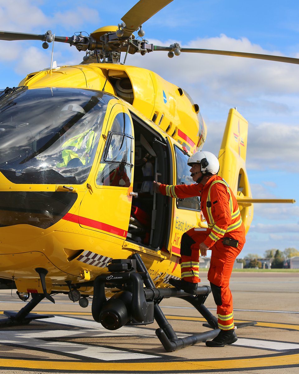 📣 Emergency Helicopter Medics is back tonight on Channel 4 at 8pm! 🚁 Watch the impact your donations make as the series follows our doctors, critical care paramedics and pilots as they provide advanced life-saving care 24/7 across our region. #EmergencyHelicopterMedics