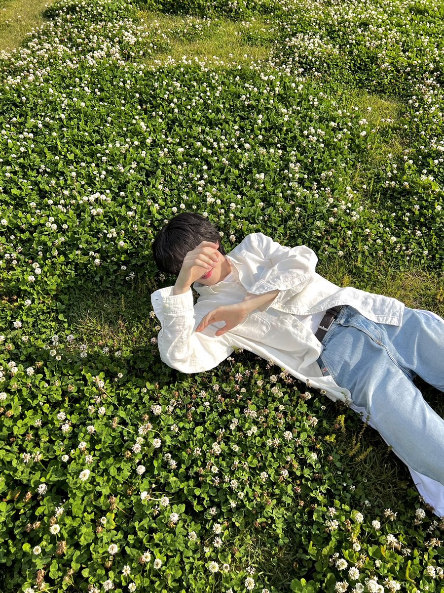 OCTPATHofficial's tweet image. [#SHINSUKE]

公園でよつば探ししたけど見つからなかった🤧

次は見つけたい🍀

#OCTPATH #四谷真佑