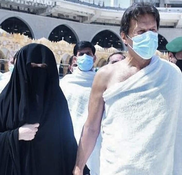 ماشاءاللہ عمران خان ایک بار پھر سرخرو! 

وَ تُعِزُّ مَنْ تَشَآءُ وَ تُذِلُّ مَنْ تَشَآءُؕ-بِیَدِكَ الْخَیْرُؕ-اِنَّكَ عَلٰى كُلِّ شَیْءٍ قَدِیْرٌ

اور اللہ جسے چاہے عزت دے اور جسے چاہے ذلت دے
بھلائی تیرے ہی ہاتھ ہے! بے شک تو سب کچھ کرسکتا ہے