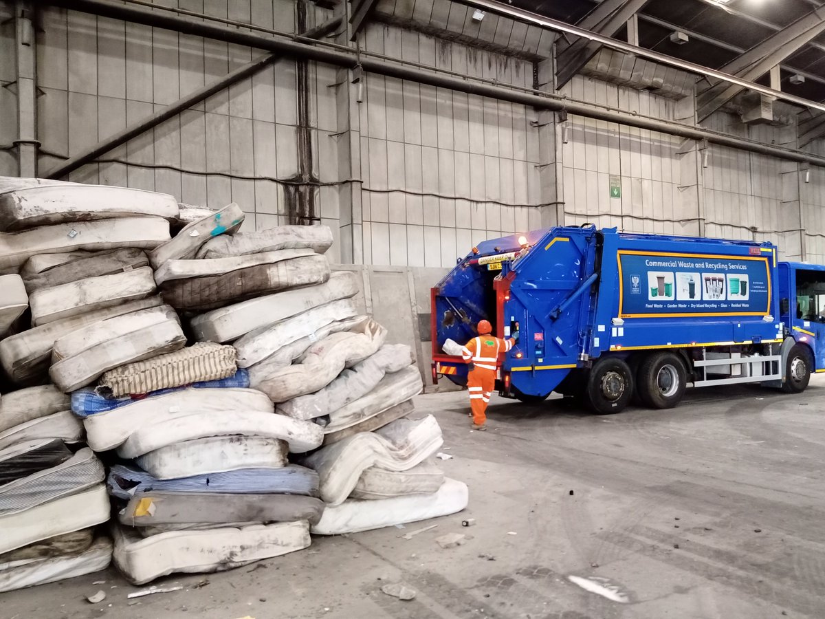 North Londoners have recycled more than 250,000 mattresses since our innovative scheme began in 2021. 🛏️ The inner springs are melted down and turned into new metal products, while synthetic layers such as foam are used to make items like carpet underlay. ♻️ Find out where to