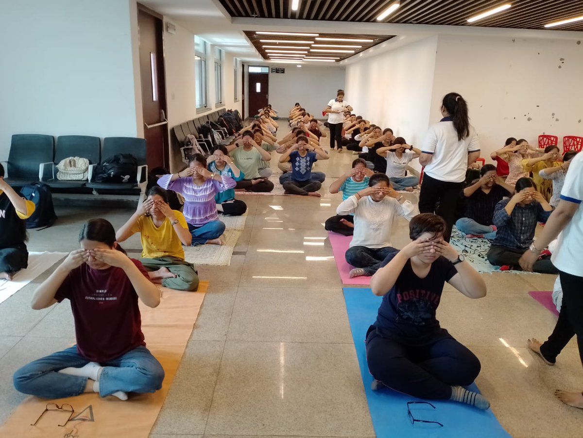 Common Yoga Protocol started from 20th - 25th May 2024 
At Lady Harding Medical college for MBBS Students.

#InternationalYogaDay #yoga #Naturopathy

@narendramodi @moayush @sarbanandsonwal @mdniy @DrMunjparaBJP @vaidyakotecha @PMOIndia @AmitShah