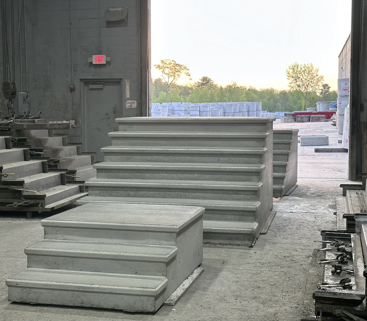 Consistency is what transforms average into excellence 👍 … Hot off the press with these precast concrete steps 🇺🇸 … Teamwork makes the dream work #may2024 #precastconcrete #thesheaway #precaststairs #madeintheusa🇺🇸 #teamworkmakesthedreamwork